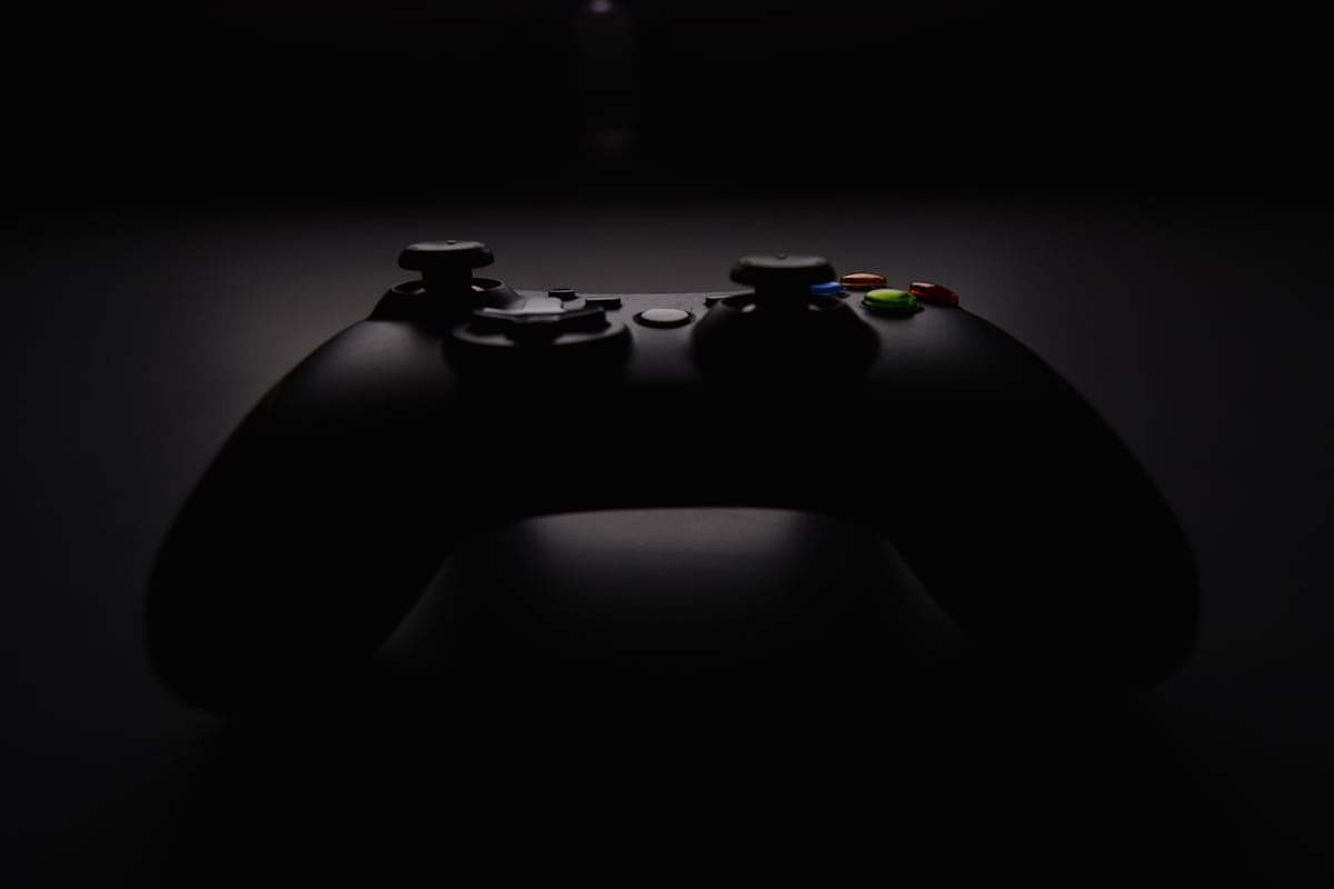 Community of gamers collaborating online